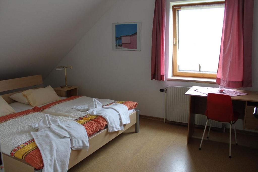 Haus Linda Apartment Barnkopf Room photo